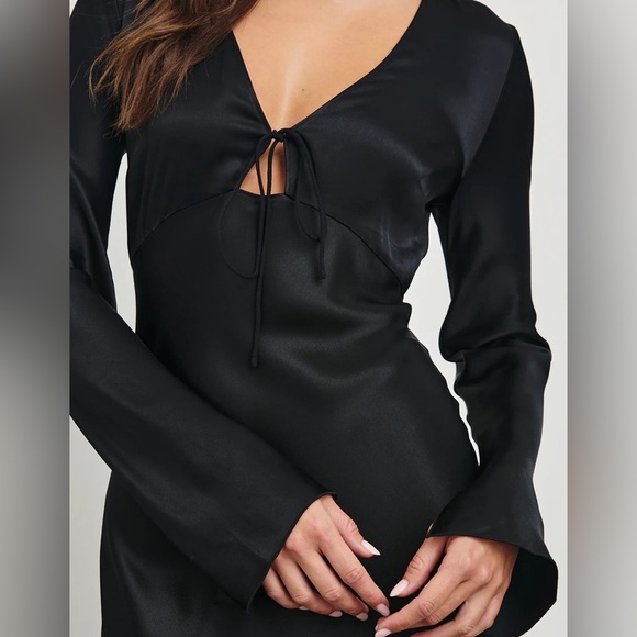 NWT RAILS AMANDA dress in black satin size small Long Sleeve midi - Picture 2 of 6